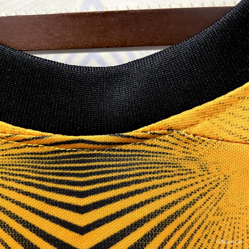 22/23 Kaizer Chiefs Home Soccer Jersey