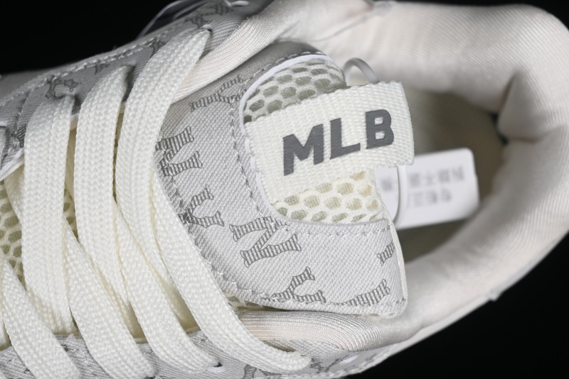 New York Yankees MLB Chunky Runner Basic Lightweight Casual Sneakers - 3ARNCRD4N50GRS