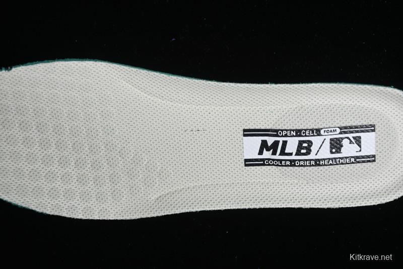 MLB Chunky Classic Base Height Increasing Platform Sneakers - 3ASXCCB4N50IVS