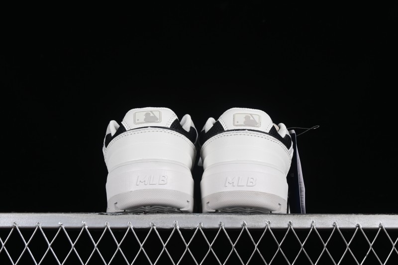 New York Yankees MLB Chunky Liner Wide Platform Sneakers with 6cm Height Increase - 3ASXCLW4N50BKS