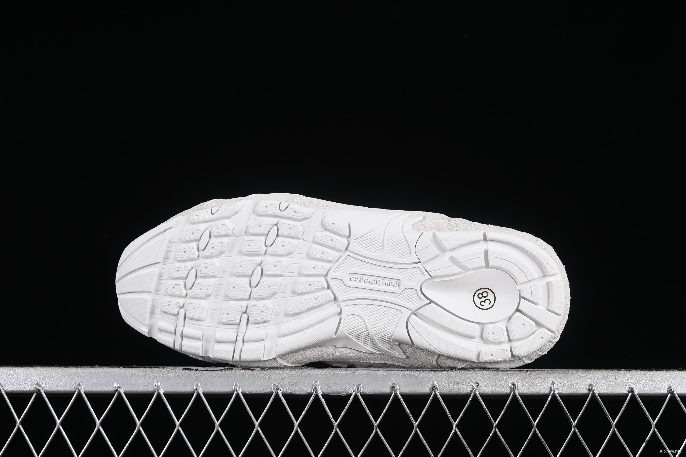 MiuMiu x New Balance 530 Low-Top Retro Casual Running Sneakers in White - 530