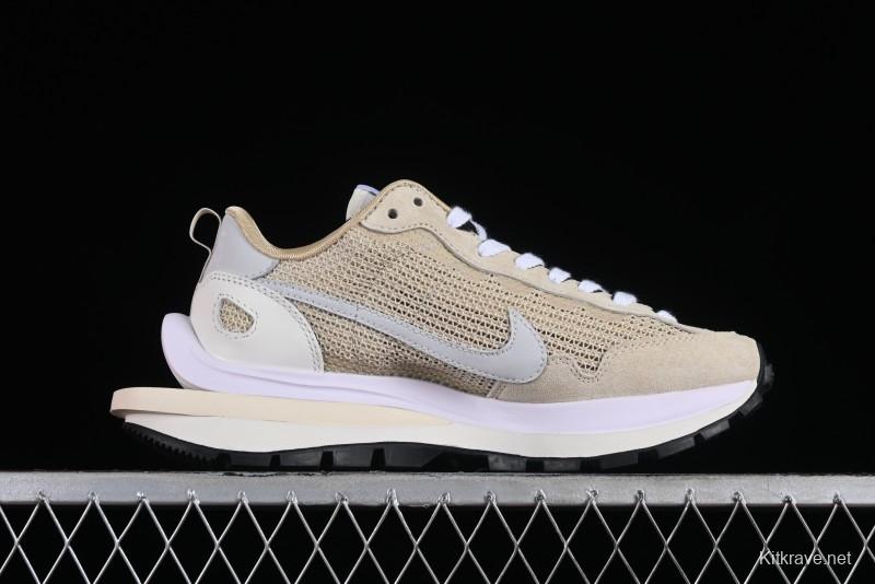 Nike Sacai VaporWaffle 3.0 Fashion-Forward Running Shoes - CV1363-108