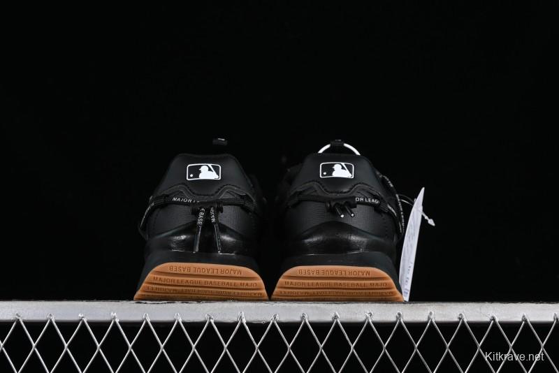 New York Yankees MLB Chunky Runner Lace Lightweight Casual Sneakers - 3ASHCRR3N50BKS