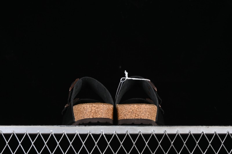 Birkenstock Sandals with Soft Suede Leather and Lambswool Footbed - G.D4