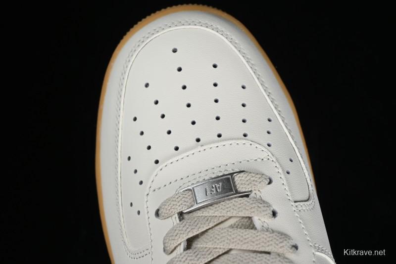 Nike Air Force 1 '07 Low Bugs Bunny Casual Sneakers - XC2351-660