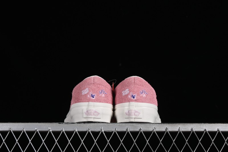Vans Style 36 Low-Top Skate Shoes with Pink Embroidery - VN000CRPGRN