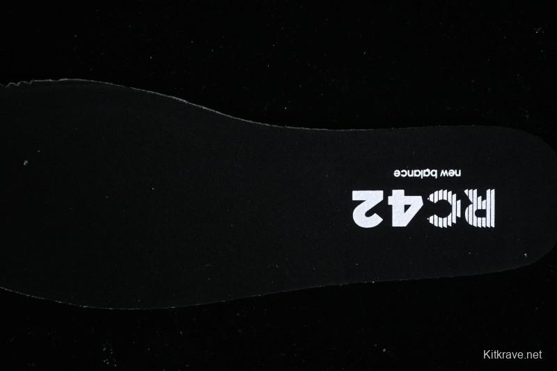 New Balance RC24 Series Retro Football-Inspired Casual Sneakers - URC42LB