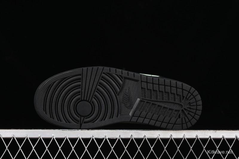 Nike Air Jordan 1 Low Black Cat Basketball Shoes - HM3690-001