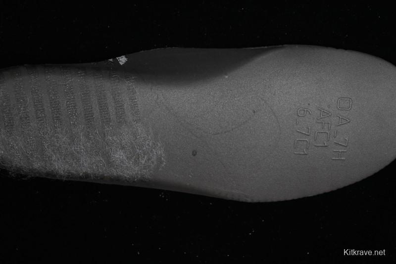 Supreme x Nike Air Force 1 '07 Low Casual Sneakers with Full-Length Air Solo Cushion - CU9225-010