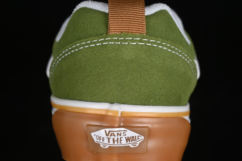 Vans Classics Knu Skool Retro Sneakers with Enlarged Toe and Thickened Sole - VN0009QCCIB