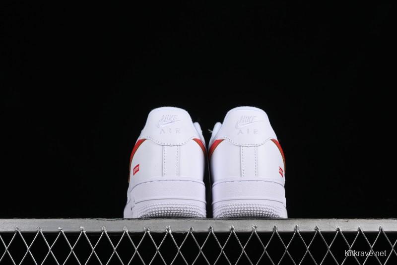Nike Supreme x Air Force 1 Low Casual Sneakers with Full-Grain Leather and 3/4 Air Cushion - CU9225-101