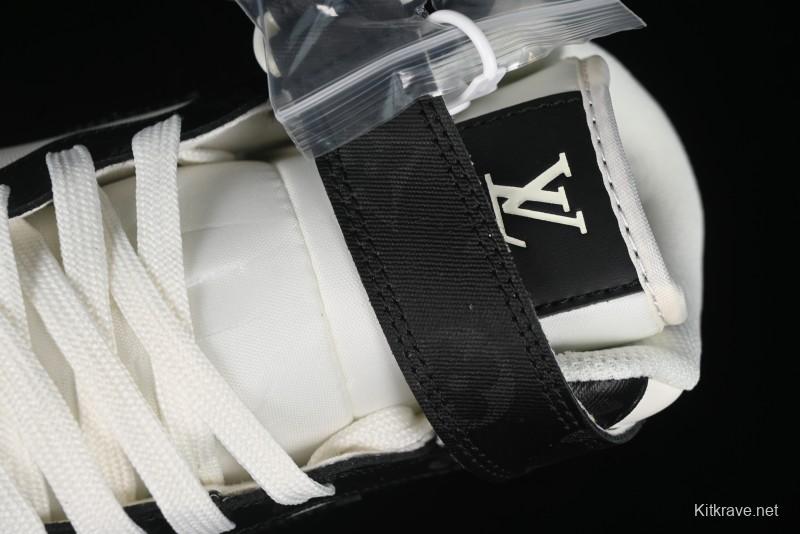 Nike Air Force 1 '07 Mid Casual Sneakers in Black - LL0222-005