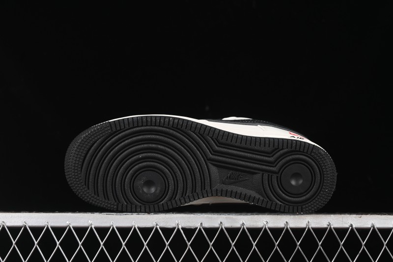 Nike Air Force 1 '07 Low Supreme Collaboration - White Black - XZ3368-001
