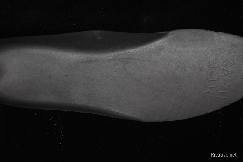 Nike Air Jordan 1 Low OG "Howard University" Casual Sneakers with Blue Toe and Red Heel - HQ2993-100