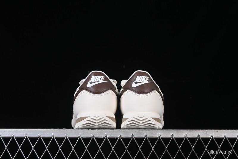 Nike Classic Cortez Leather Retro Running Shoes - DN1791-104
