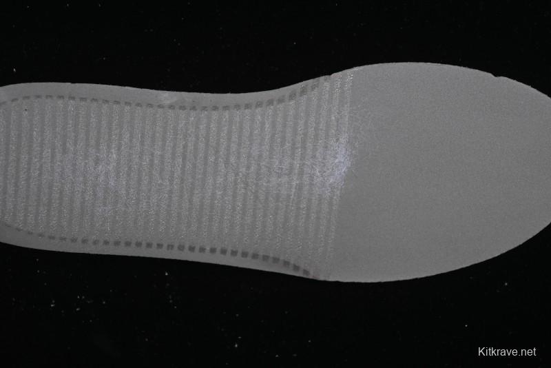 Nike Air Force 1 '07 Low Top Sneakers with Full-Grain Leather and Air Cushion - DQ7569-102