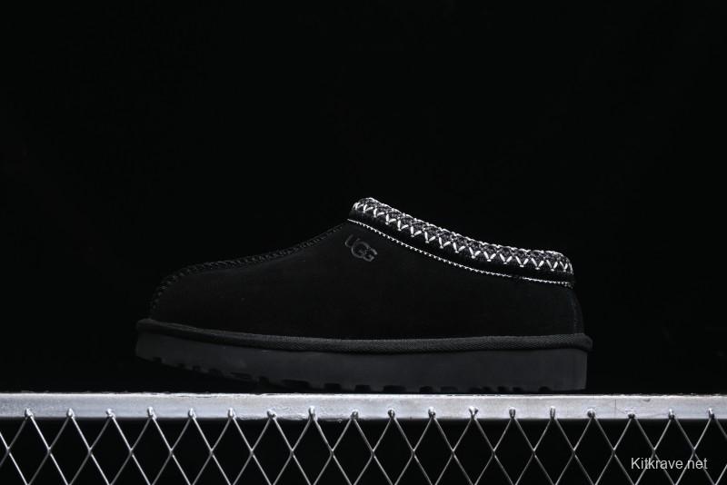 UGG Classic Mini II Snow Boots with TREADLITE Outsole - 5955