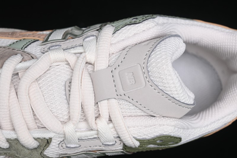 New Balance 1906 Series Retro Dad Style Casual Running Shoes - M1906NE