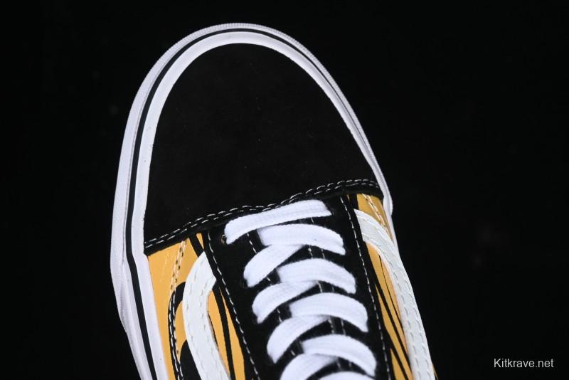 Vans Old Skool Flame Red Low-Top Casual Skate Shoes - VN000CQDBA5