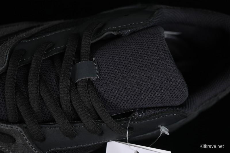 Adidas Yeezy Boost 700 V2 Utility Black Running Shoes with 3M Reflective Details - FV5304