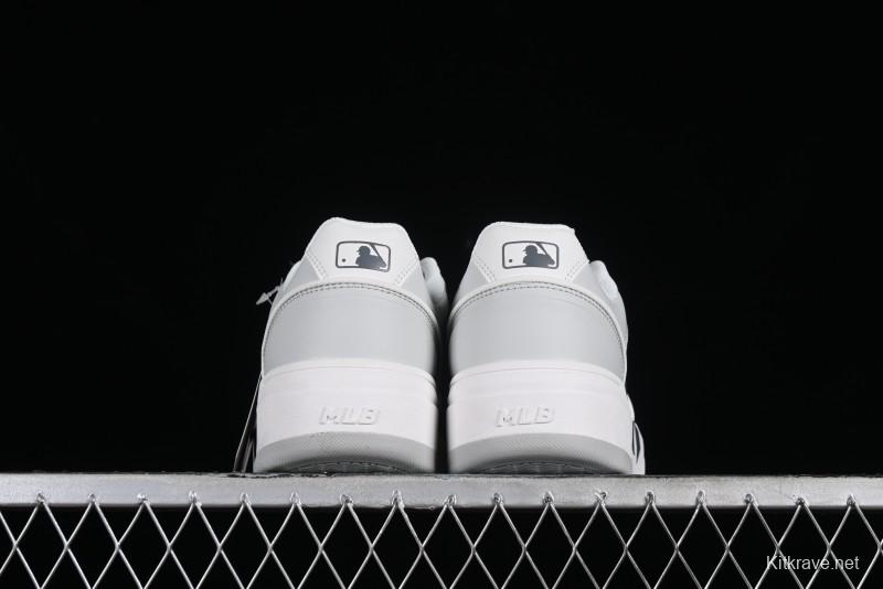 MLB Chunky Liner Basic New York Yankees Height Increasing Thick Sole Casual Sneakers - 3ASXCA12N50GRL