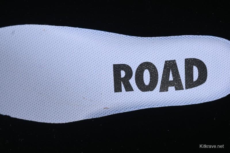 Nike Air Zoom Vomero 18 Moon Landing 18 Running Shoes with Built-in Zoom Air Cushion - HM6804-102