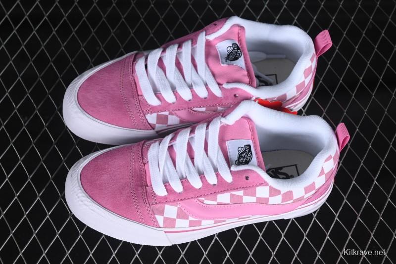 Vans Knu Skool Low-Top Retro Chunky Sneakers with Original Big Logo - VN000CRPBAK