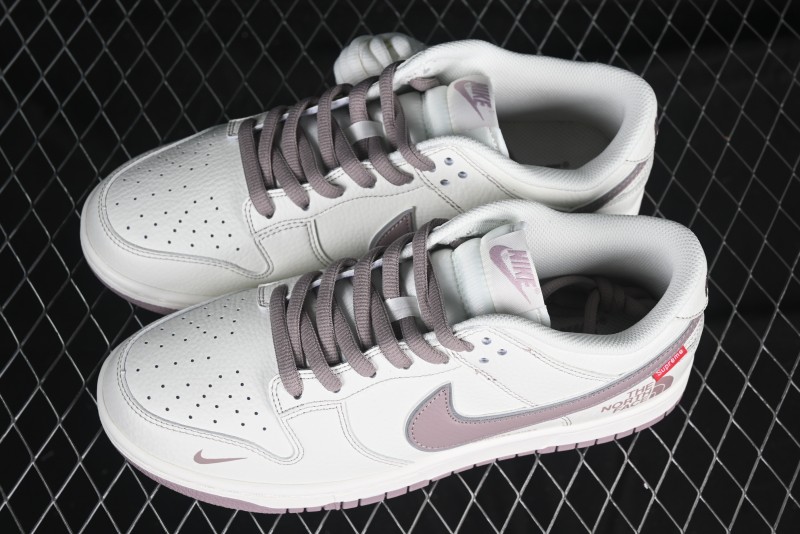 Nike SB Dunk Low Supreme x The North Face Low-Top Casual Skate Shoes - BM0234-507