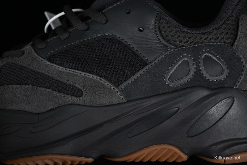 Adidas Yeezy Boost 700 V2 Utility Black Running Shoes with 3M Reflective Details - FV5304
