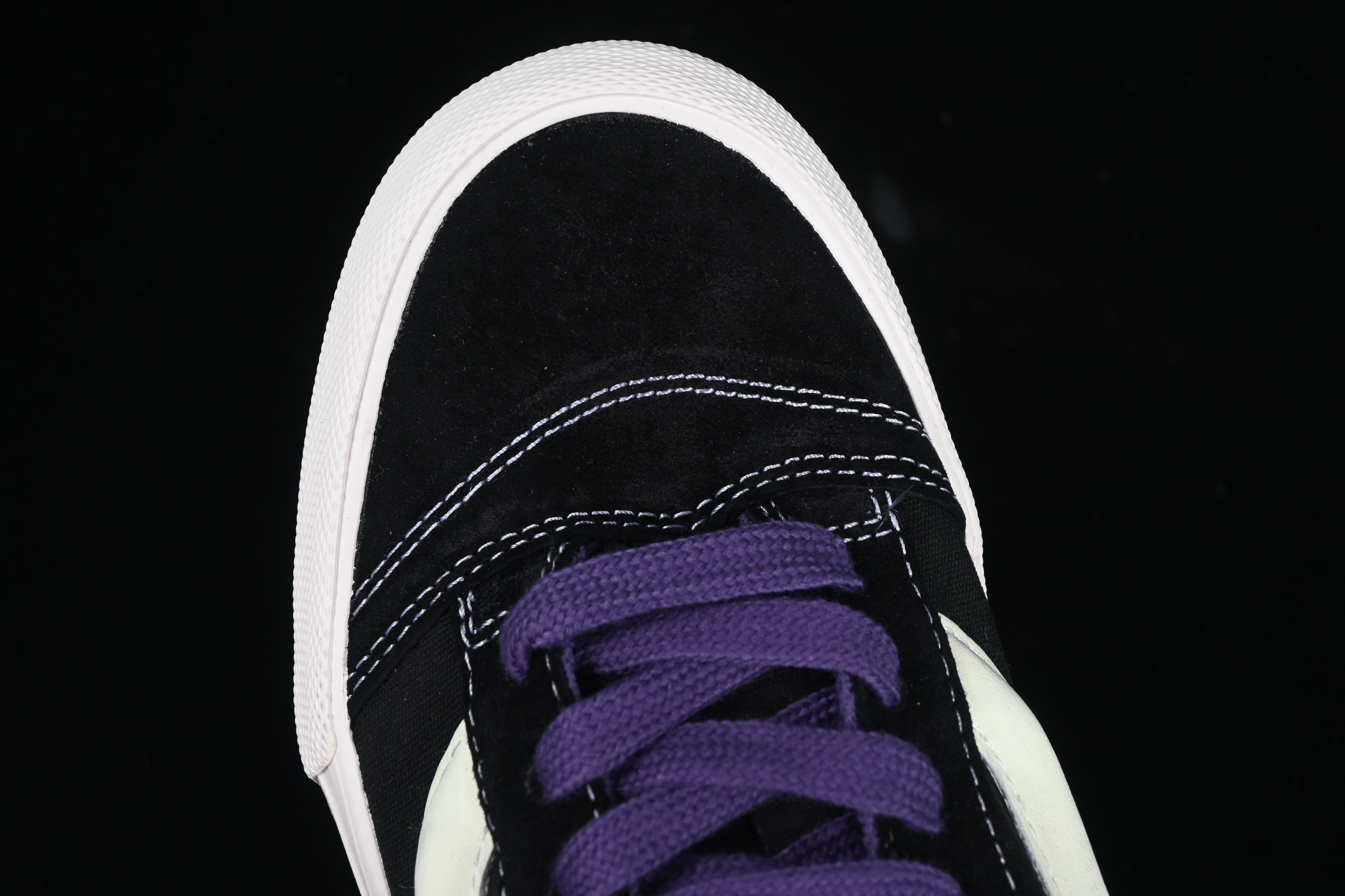 Vans Knu Skool Low Top Retro Chunky Sneakers - VN000D6CB5P