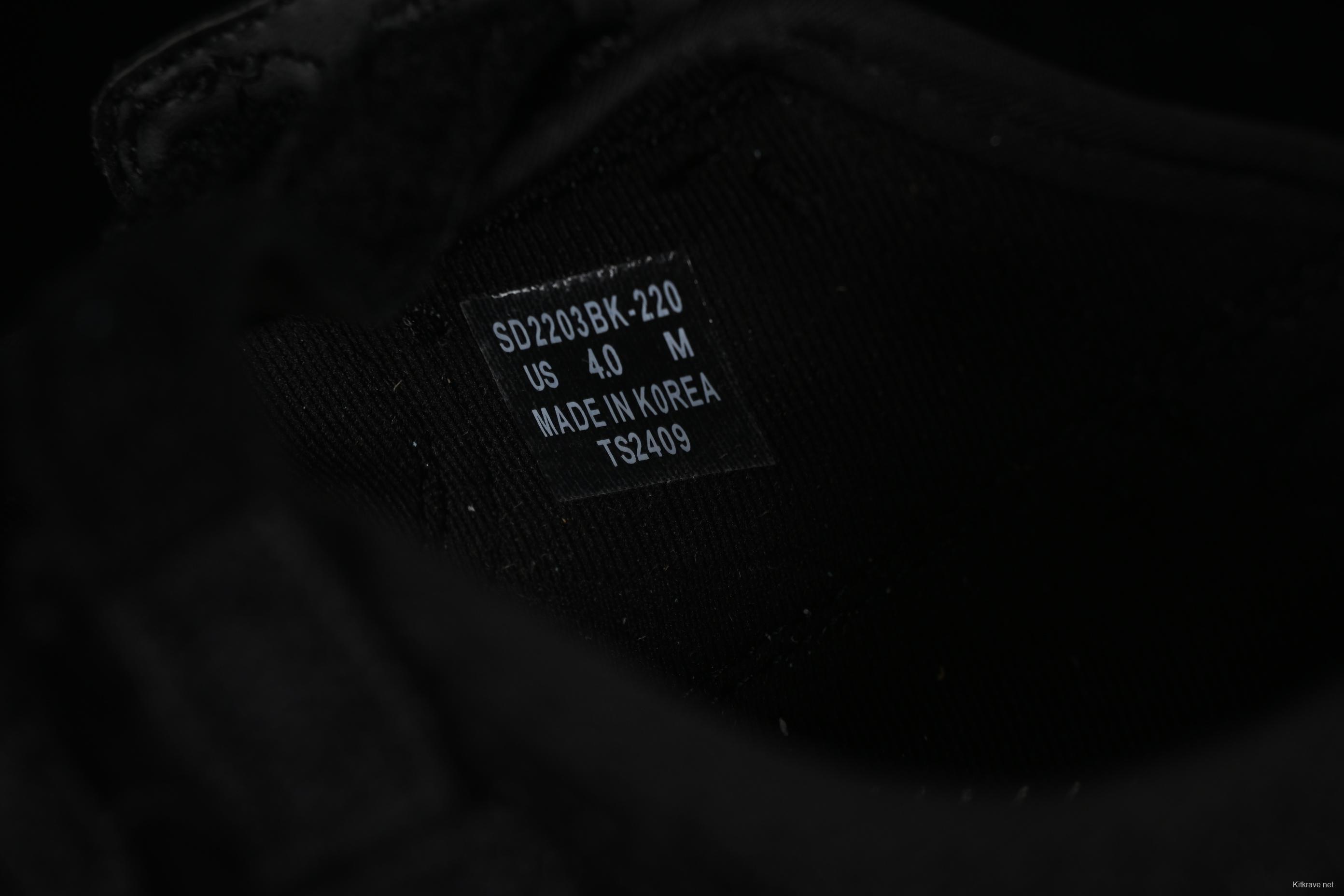 New Balance Breeze Low-Top Lifestyle Casual Shoes for Summer with Enhanced Breathability - SD2203BK