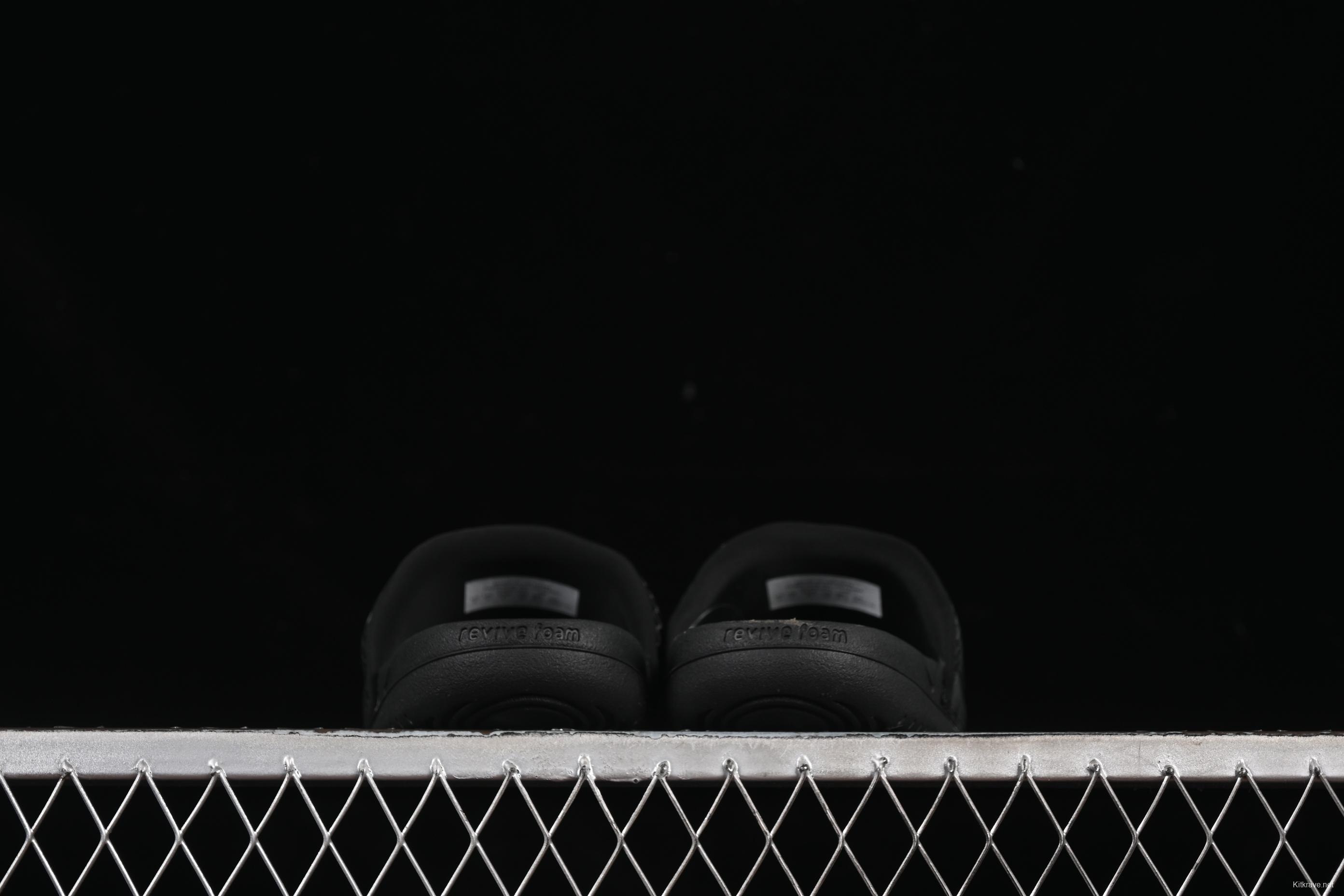 Nike Kobe Offcourt Slide Casual Slides in Pure Black - IF2870-001