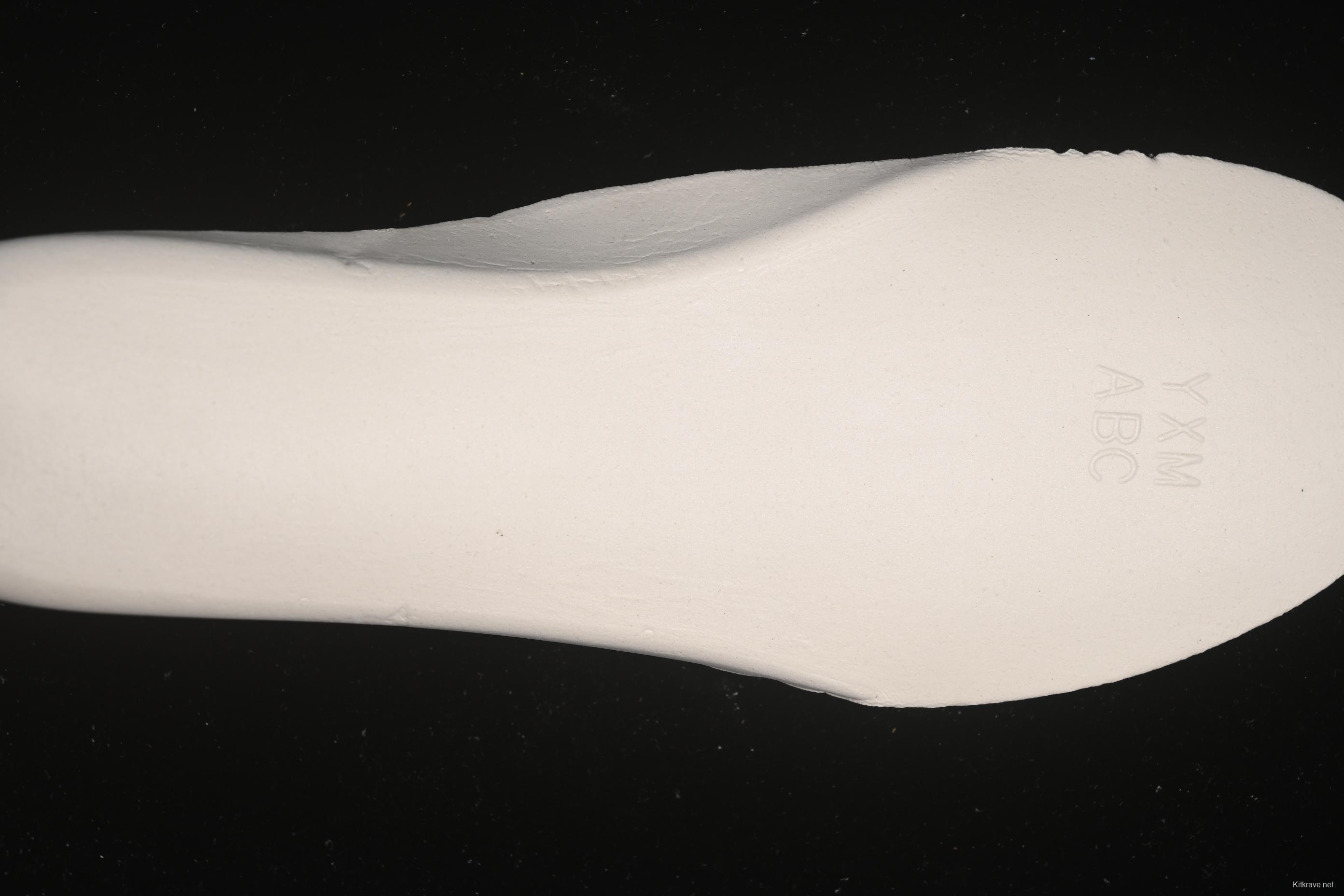 Off-White Be Right Low-Top Lifestyle Sneakers in White Green Orange - C.D4