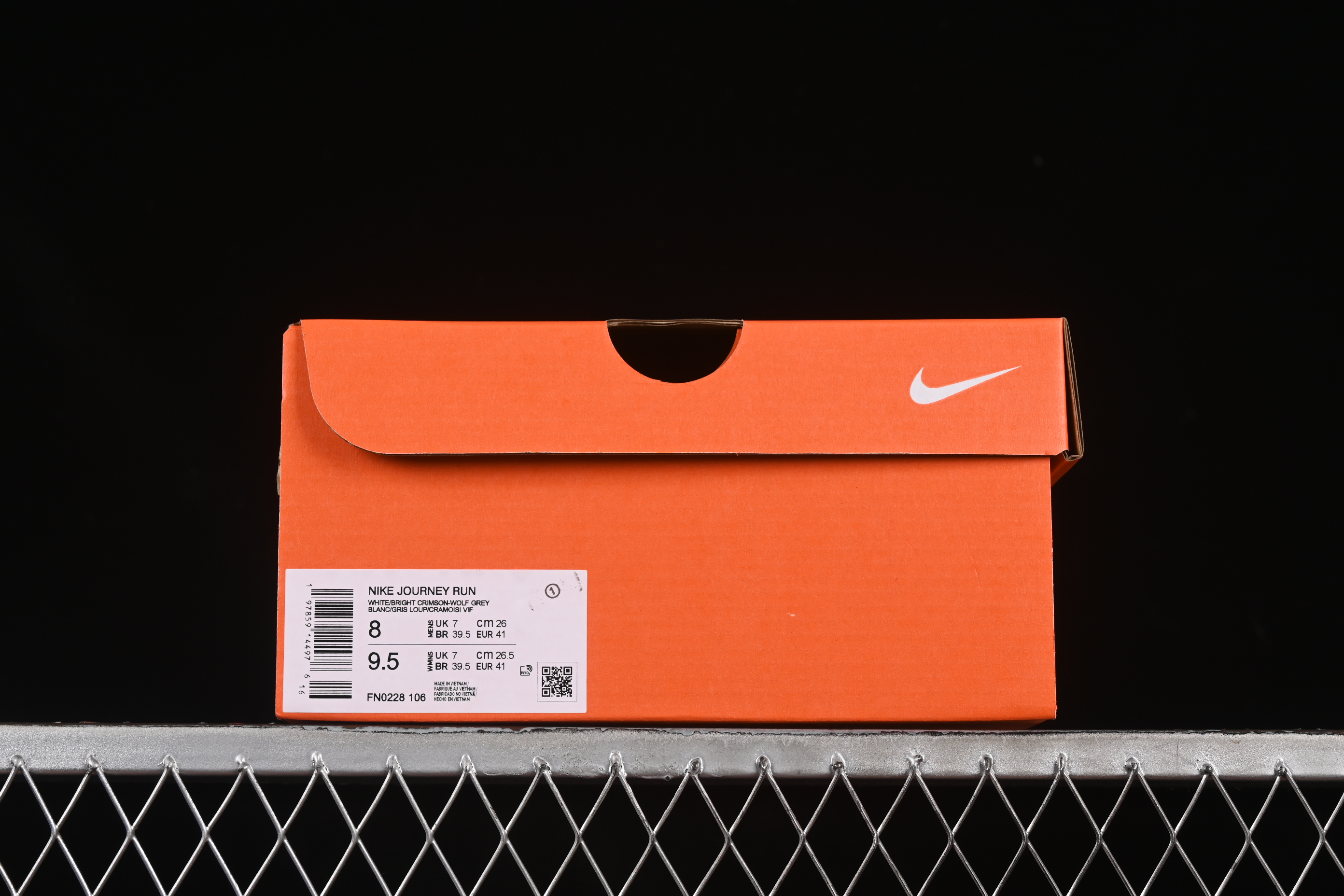 Nike Journey Run Low-Top Casual Running Shoes with Cushioning Anti-Slip and Wear-Resistant Design - FN0228-106