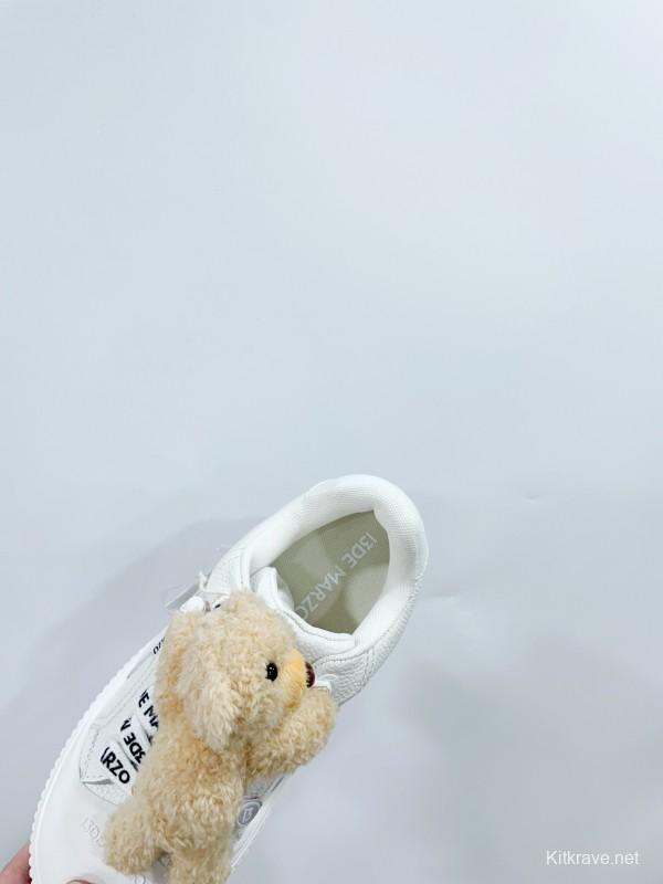 2025 Women 13DE MARZO White Leather Sneakers Plush Toy KFY00300