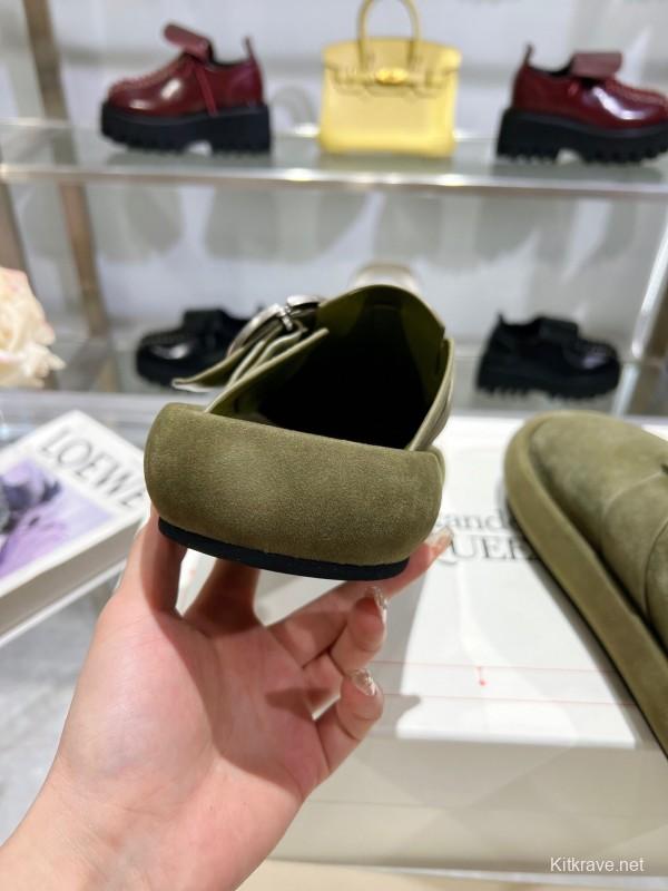 2025 Unisex ALEXANDER MCQUEEN Olive Suede Slippers