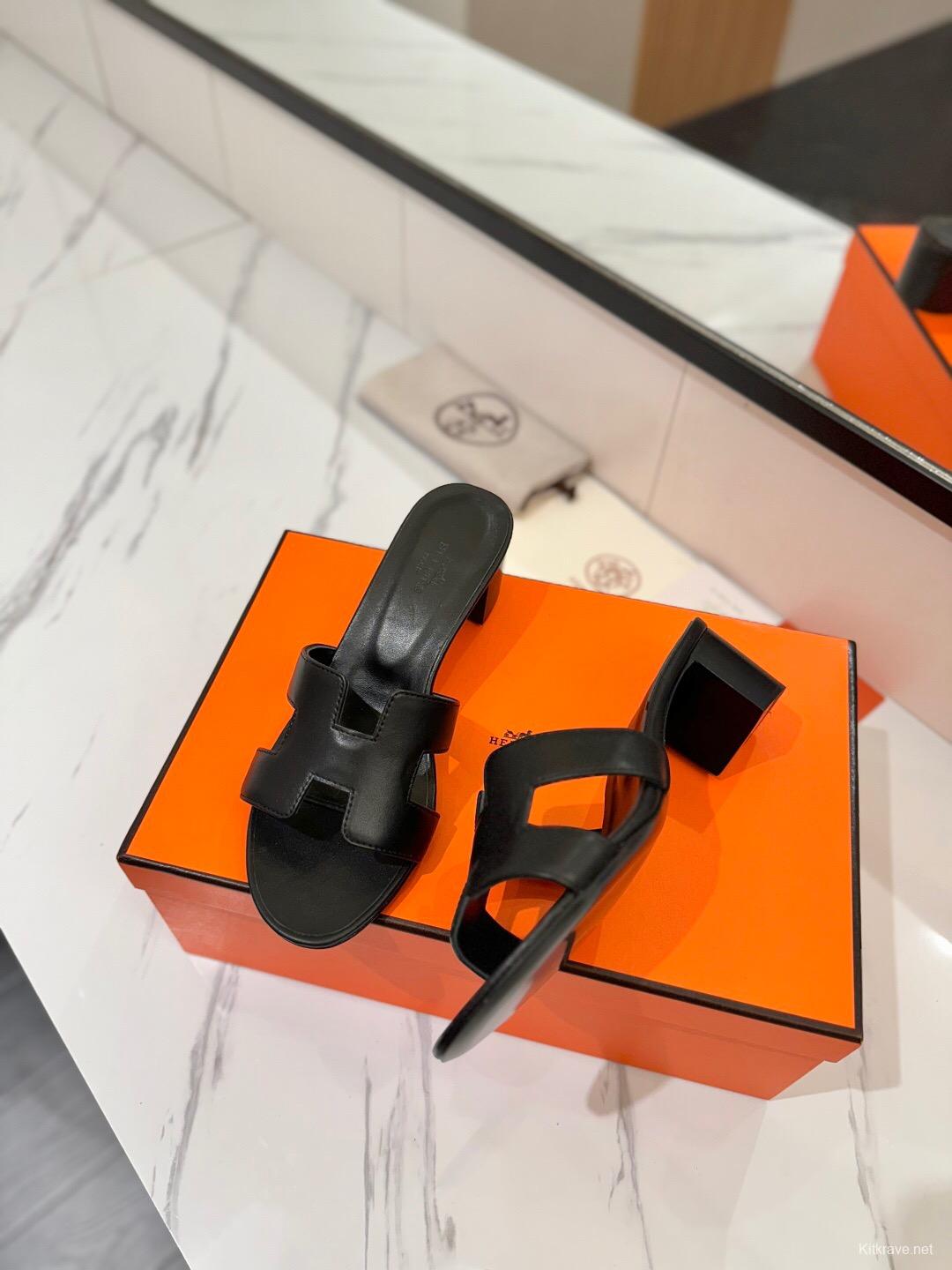 2025 Women Hermès Black Leather Sandals