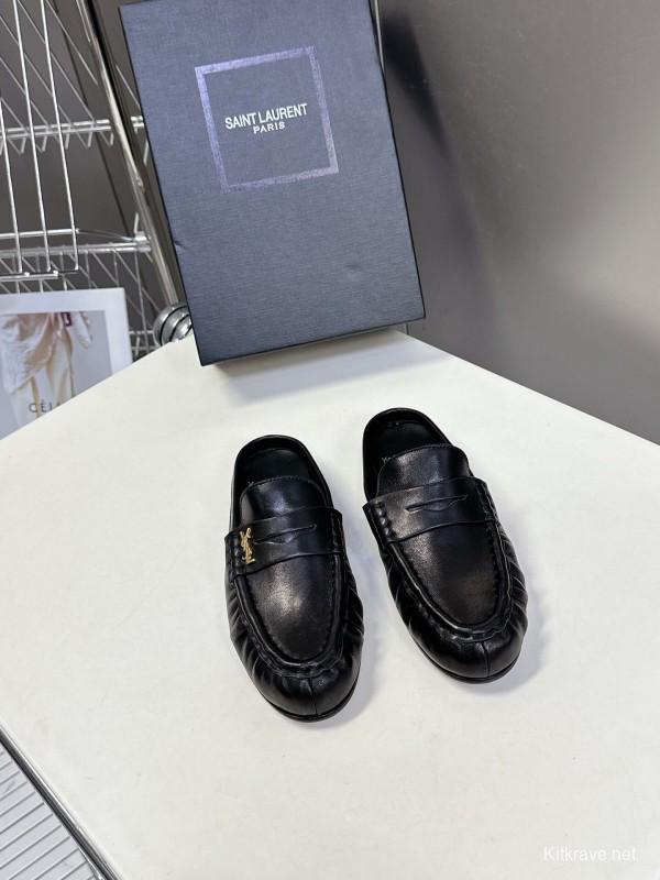2025 Women Yves Saint Laurent Black Calfskin Loafer KFY00330