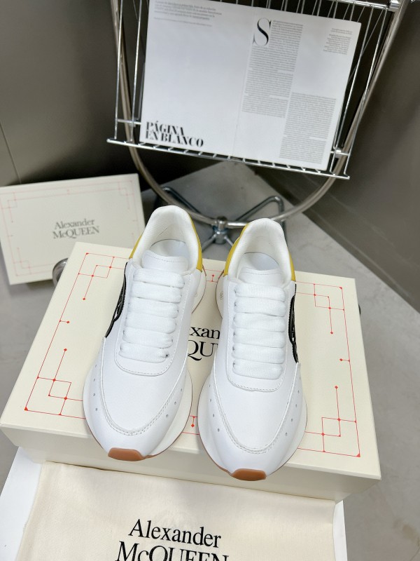 2023 Unisex Alexander McQueen White Yellow Leather Sneakers Seal Logo MJ00370