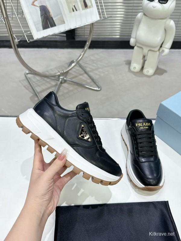 2025 Unisex Prada Black Calf Leather Sneakers KFY00310