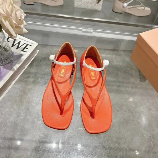 2025 Women Miu Miu Orange Patent Leather T-strap Sandals With Square Toe KFY00289(F)