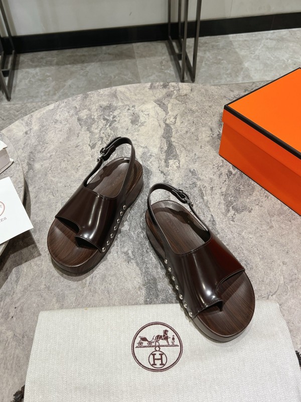 2025 Women Hermès Brown Leather Sandals KFY00250