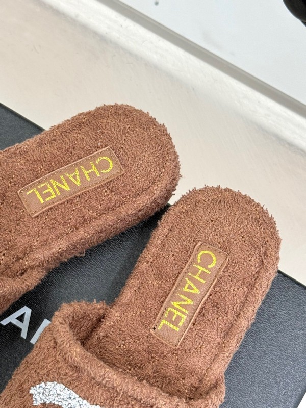 2025 CHANEL Brown Terrycloth Slippers CC Logo KFY00220