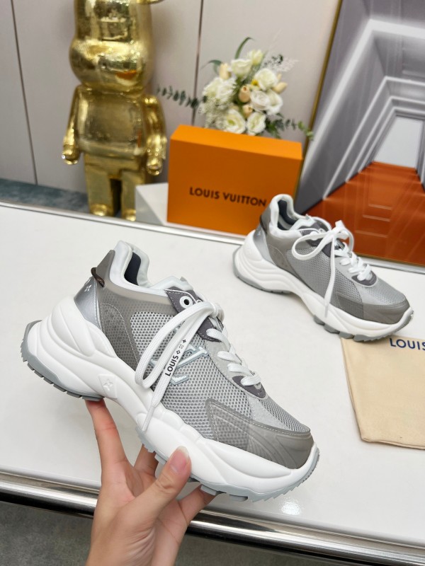 2025 Unisex Louis Vuitton Grey White Mesh Leather Sneakers Monogram LY00340