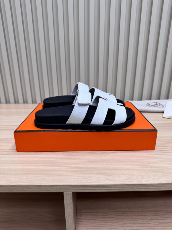 2025 Slippers Hermès Black White Leather Slippers