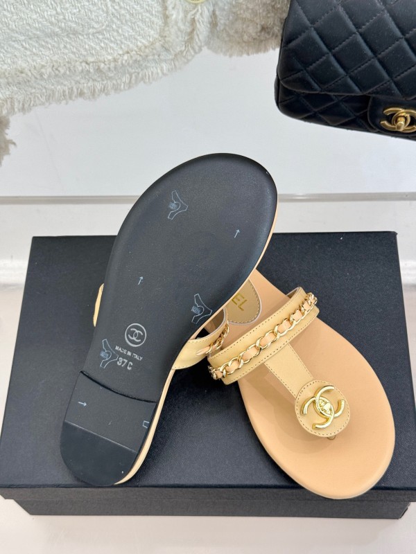 2025 Women Chanel Beige Lambskin Chain Toe Post Sandals KFY00250