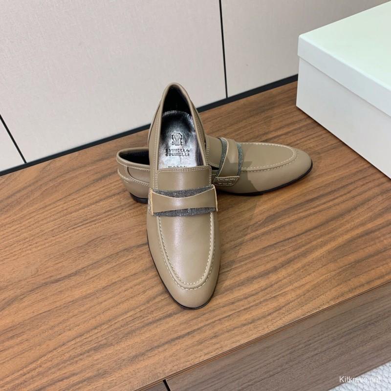 2025/Women Brunello Cucinelli Almond Leather Loafers Handmade Chain Detail LY00360(F)