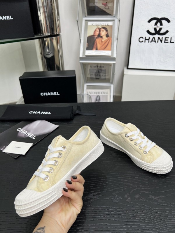 2025 Women Chanel Cream Canvas Leather Casual Sneakers LY00230