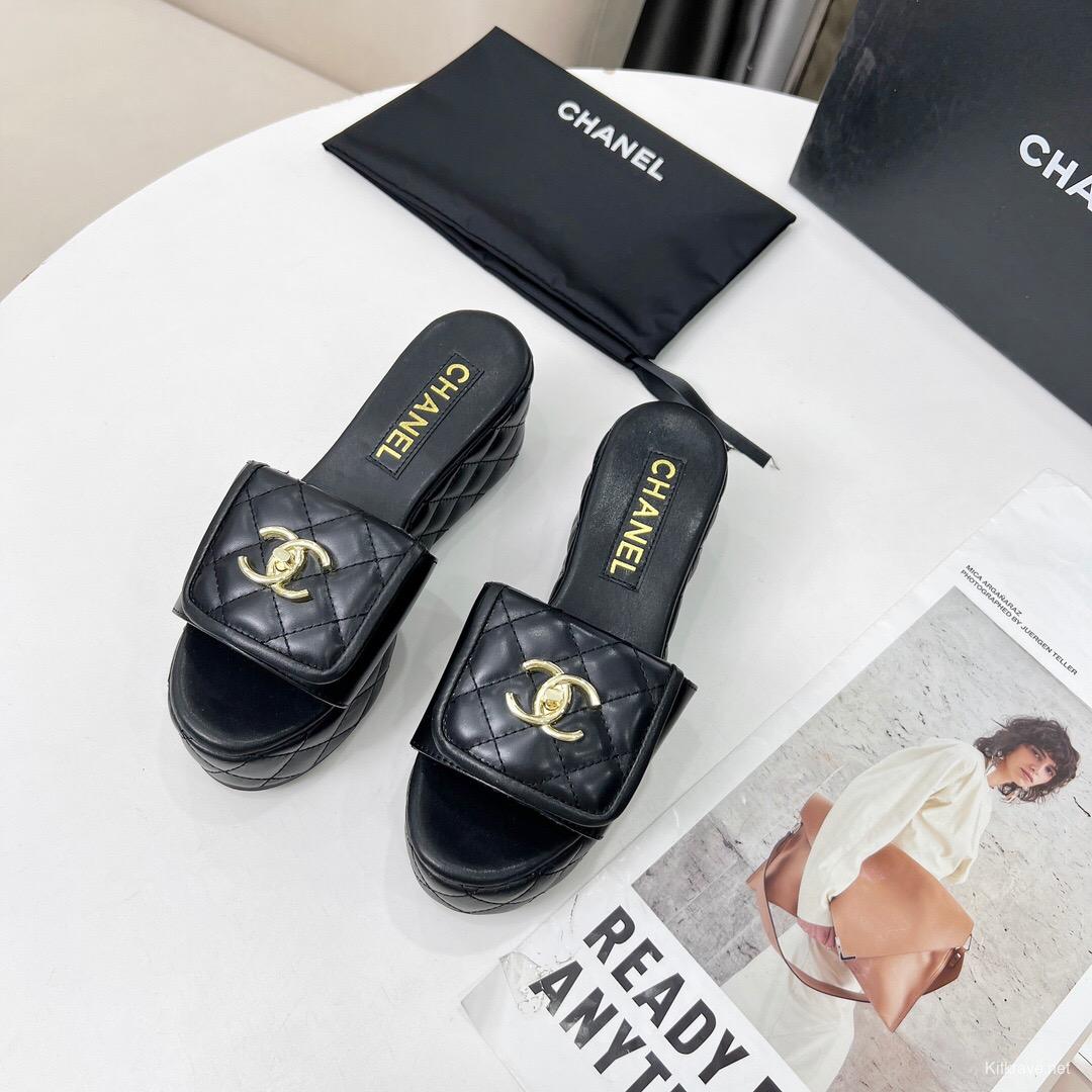 2025 Women Chanel Black Leather Slides