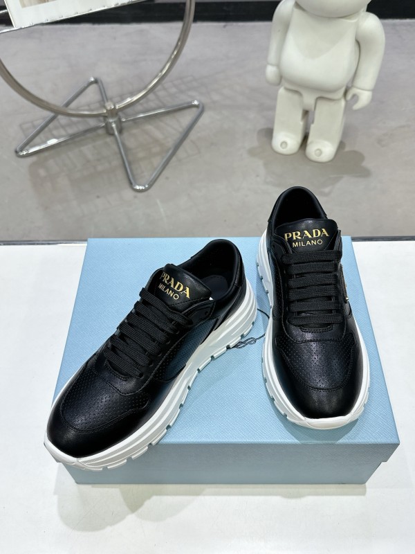 2025 Unisex Prada Black Leather Sneakers KFY00310
